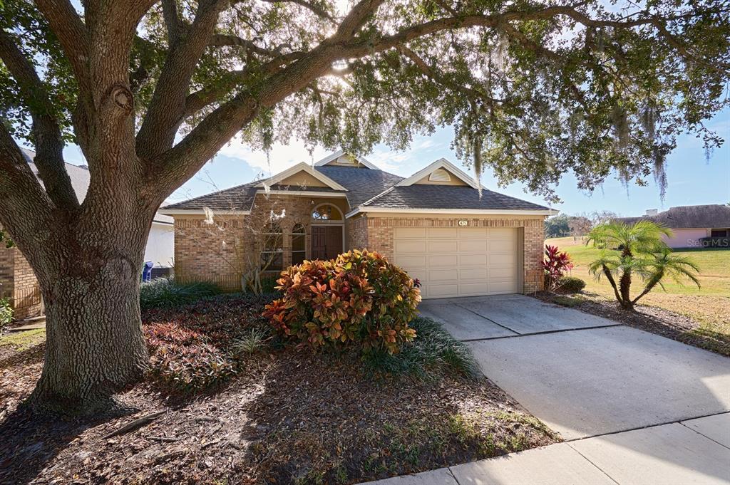 475 ARROWMOUNT PLACE