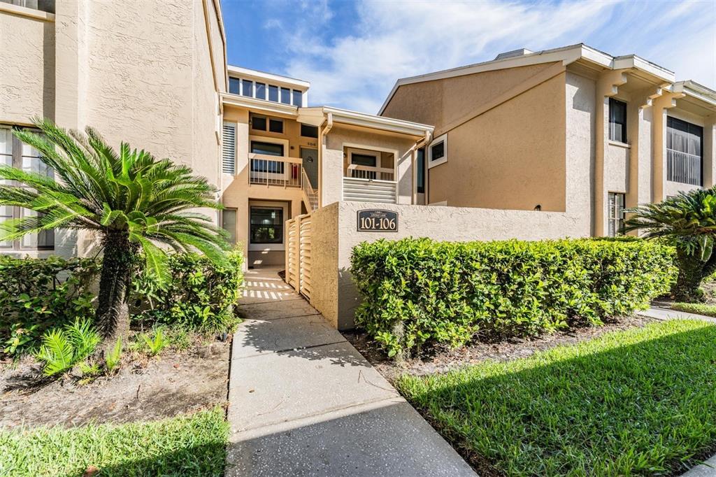 103 LINDSAY LANE UNIT 13
