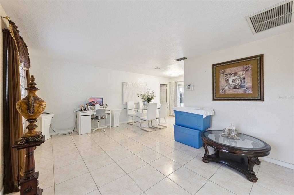4162 KINGSBRIDGE DRIVE, ORLANDO, FL — photo 4 of 30