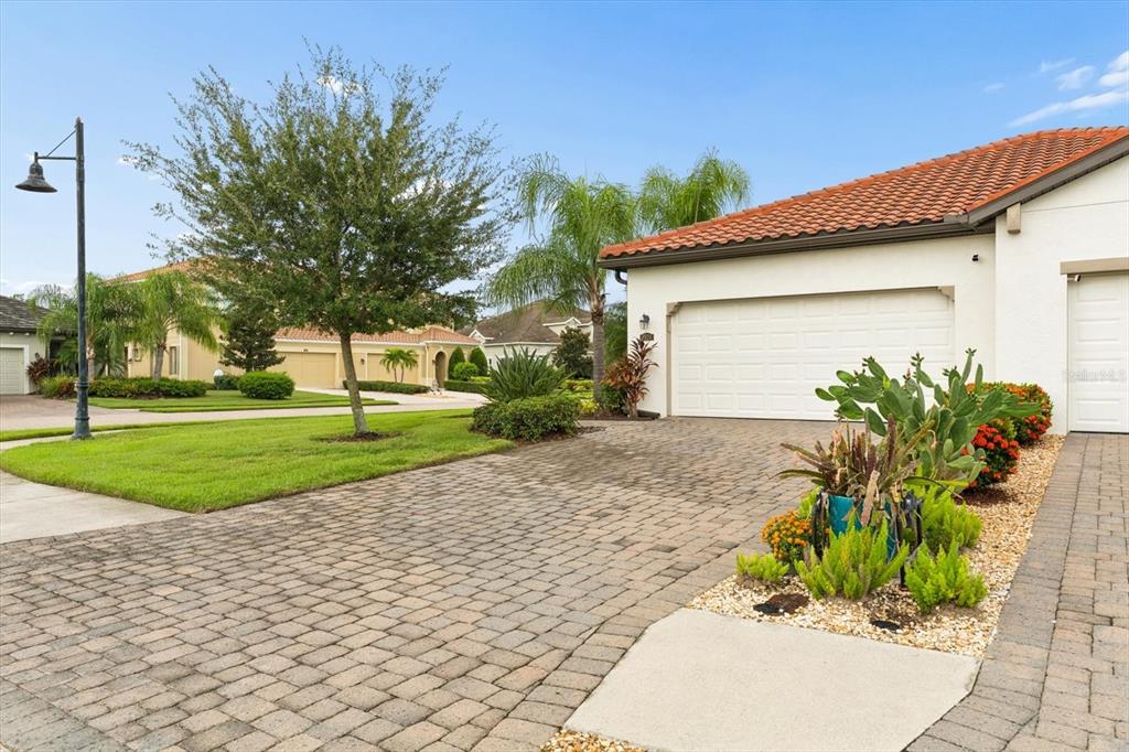 2324 SPRINGHAVEN LANE, LAKEWOOD RANCH, FL — photo 5 of 30