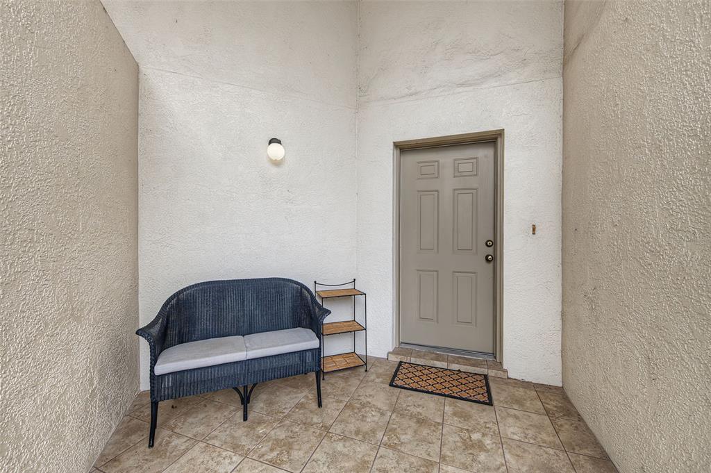 8406 TERRACE MEADOWS COURT, TEMPLE TERRACE, FL — photo 2 of 30