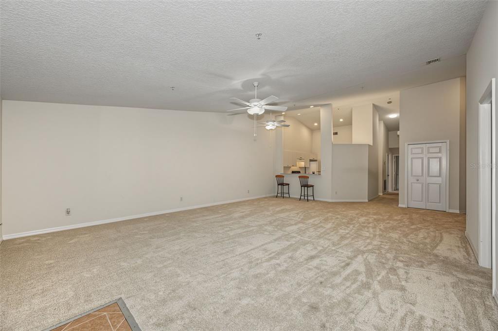 8406 TERRACE MEADOWS COURT, TEMPLE TERRACE, FL — photo 4 of 30