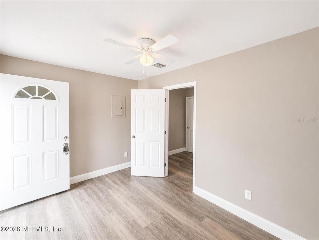 1402 POWHATTAN STREET, JACKSONVILLE, FL — photo 2 of 11