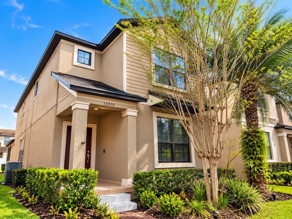 13019 GARRIDAN AVENUE, WINDERMERE, FL — photo 2 of 57