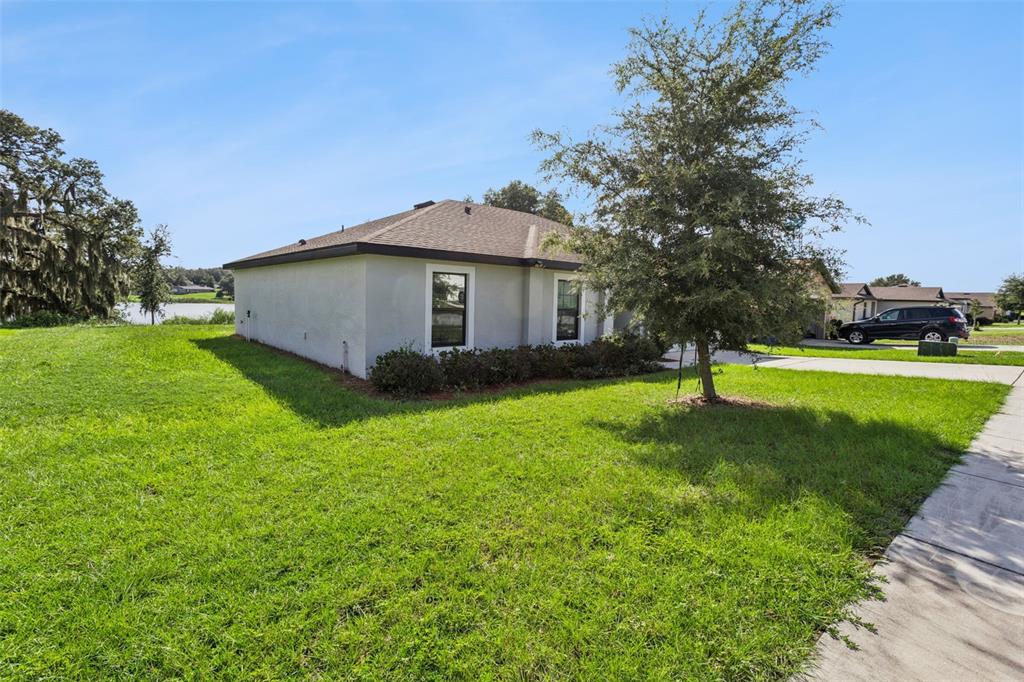 1601 ORNE STREET, MASCOTTE, FL — photo 3 of 30