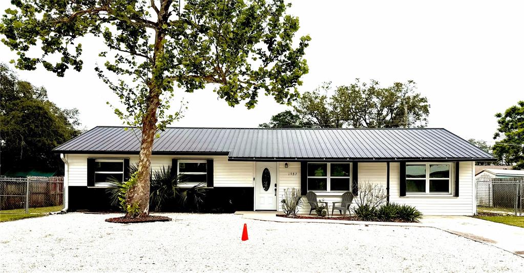 1987 MOSSWOOD DRIVE
