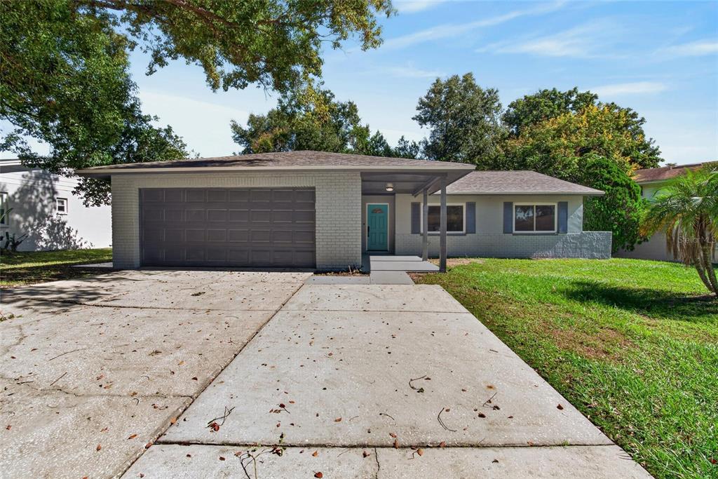 605 HILLPOINT WAY, BRANDON, FL — photo 4 of 79