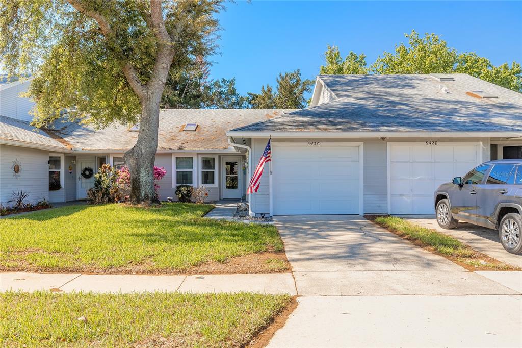 942 WINDRIDGE COURT UNIT C