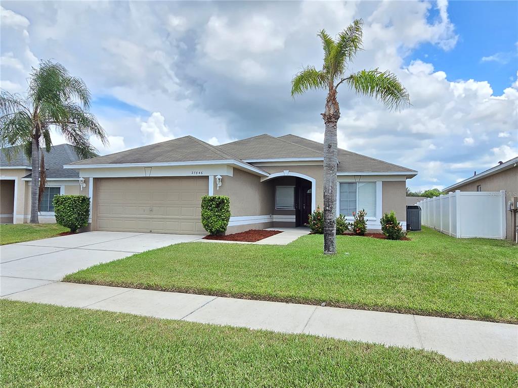 27846 BREAKERS DRIVE, WESLEY CHAPEL, FL — photo 3 of 30