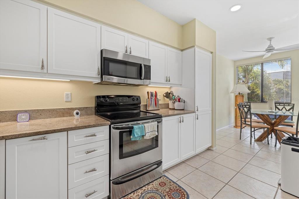2012 HARBOURSIDE DRIVE UNIT 2102, LONGBOAT KEY, FL — photo 5 of 34