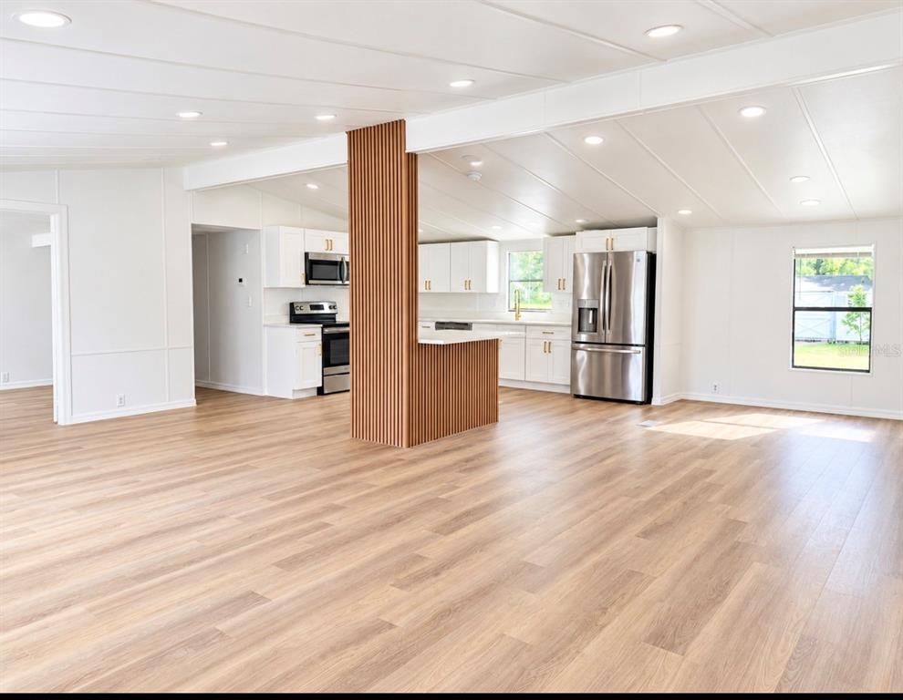 19391 SE 21ST PLACE, MORRISTON, FL — photo 4 of 20