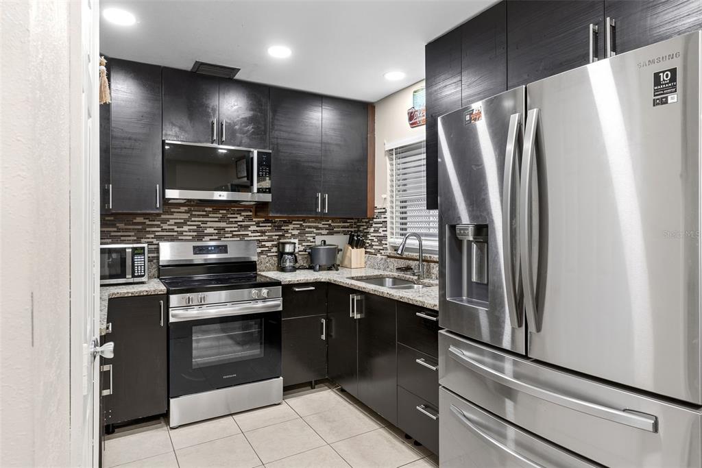 558 BROADMOOR DRIVE, ORLANDO, FL — photo 5 of 15