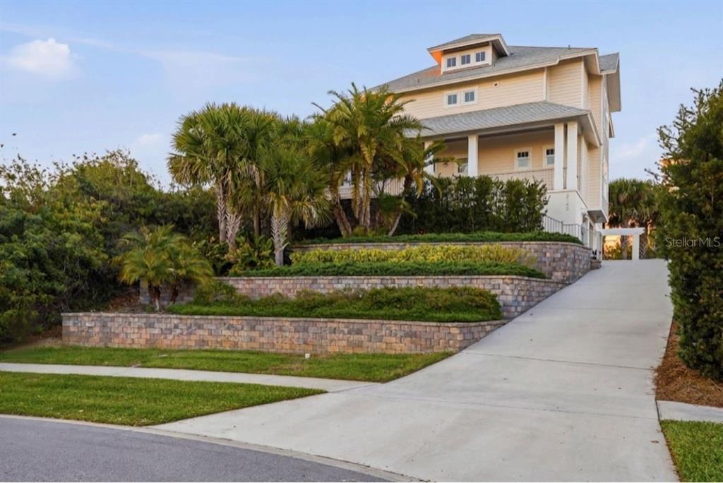2142 VILLA WAY