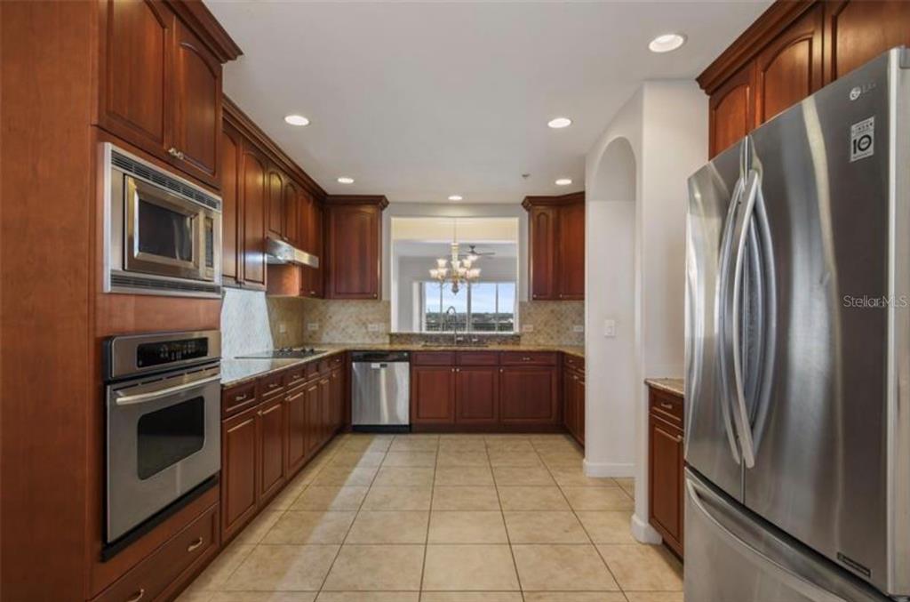 8743 THE ESPLANADE UNIT 29, ORLANDO, FL — photo 4 of 22