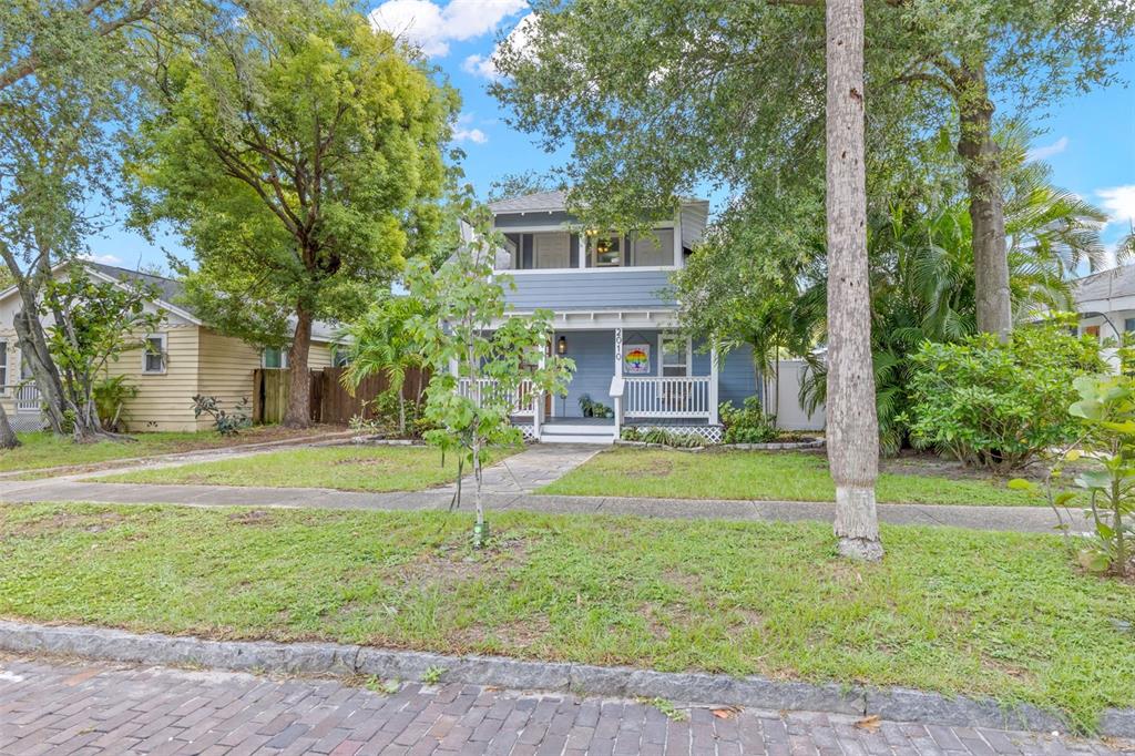 2010 DARTMOUTH AVENUE N, ST PETERSBURG, FL — photo 3 of 30