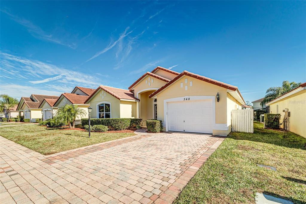 348 ROBIN ROAD