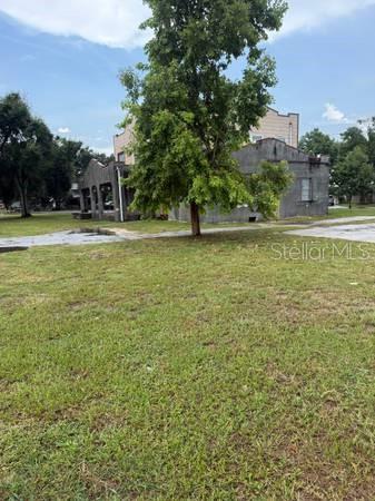 375 W BAY AVENUE, EAGLE LAKE, FL — photo 2 of 19