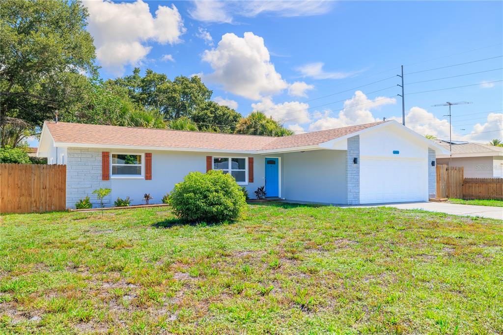 1486 CAROLYN LANE, CLEARWATER, FL — photo 2 of 32