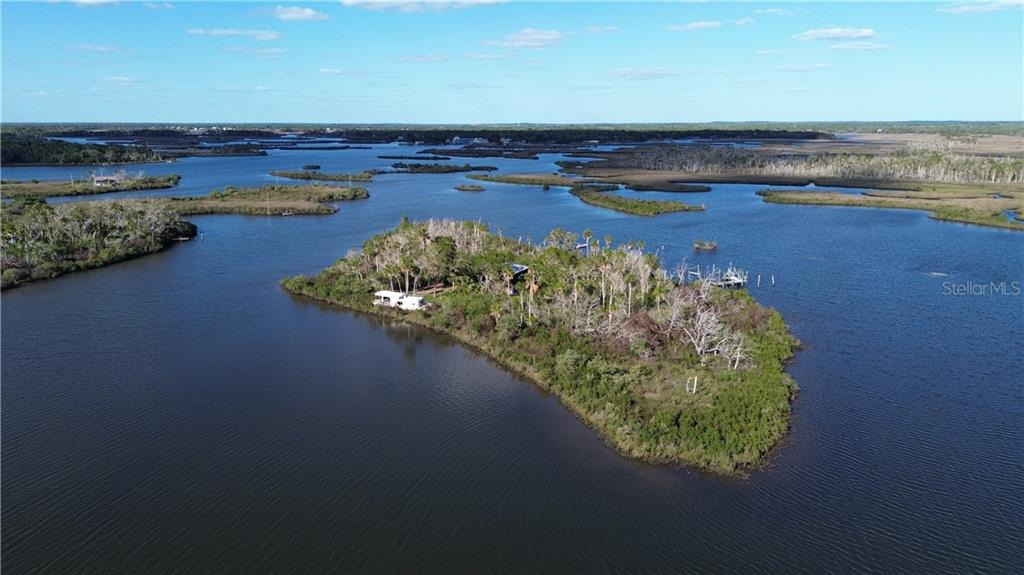 7472 W Thunderbird Island