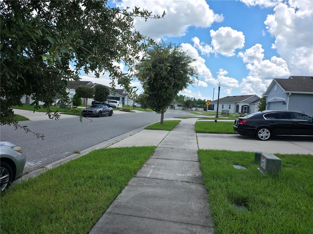4304 DESERT ROSE AVENUE, KISSIMMEE, FL — photo 3 of 16