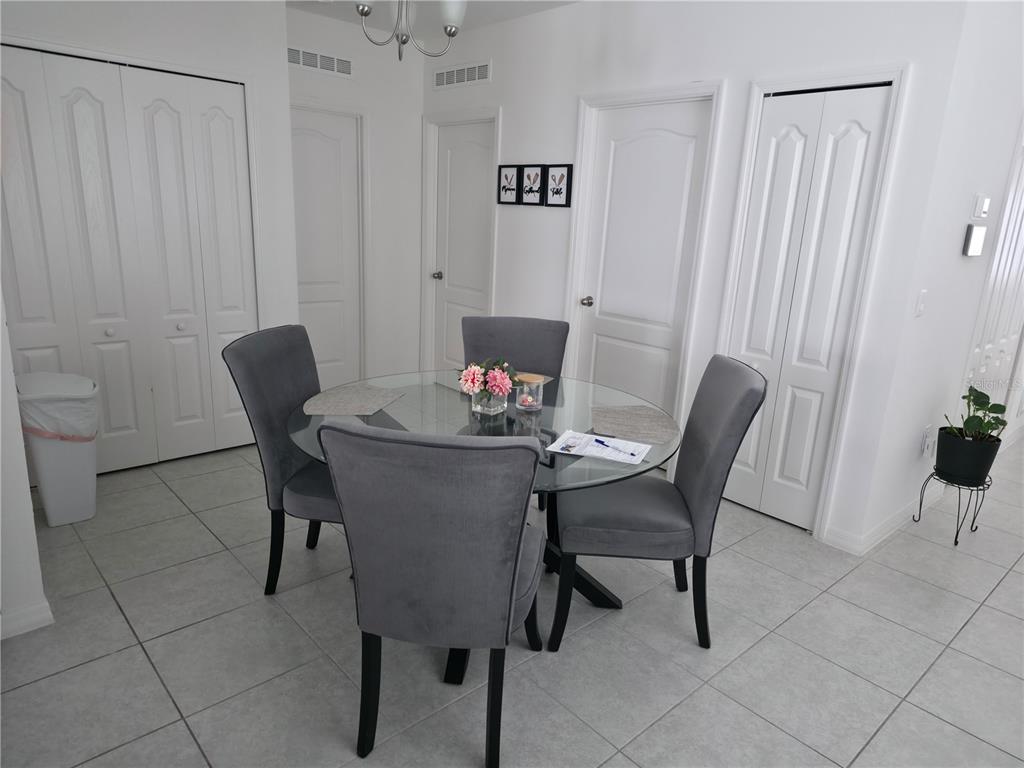 4304 DESERT ROSE AVENUE, KISSIMMEE, FL — photo 4 of 16