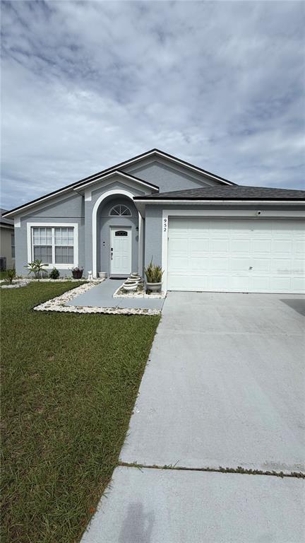 952 CLEAR CREEK CIRCLE, CLERMONT, FL — photo 2 of 18