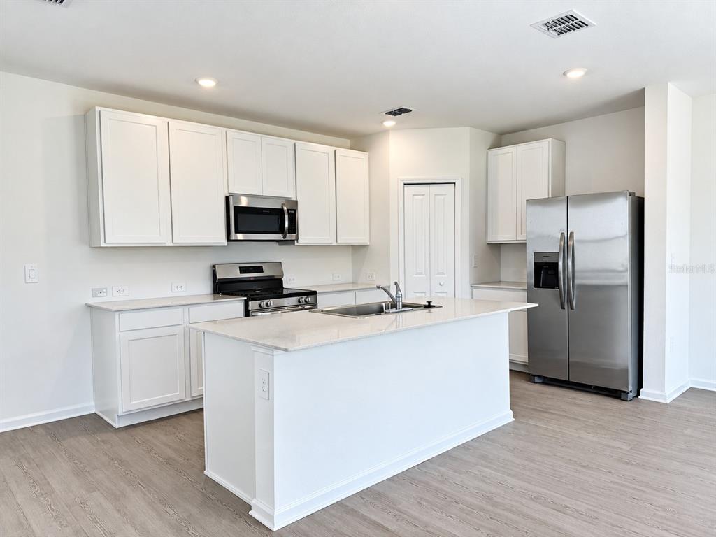 6232 BOTTICELLA BOULEVARD, WINTER HAVEN, FL — photo 3 of 17