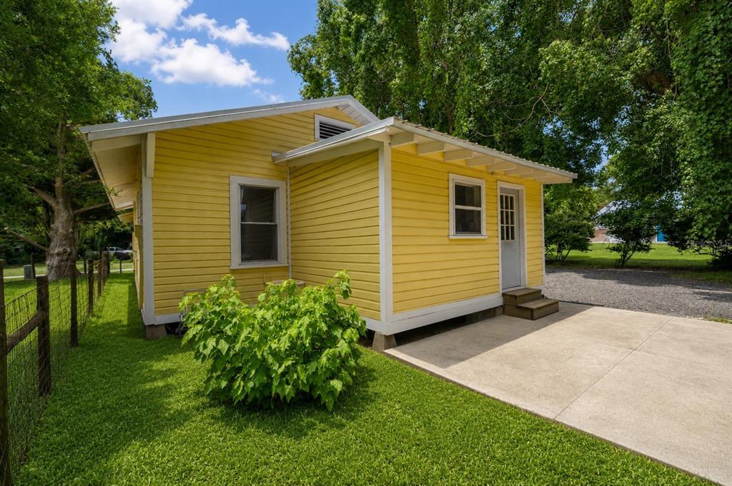 16770 SW 137TH AVENUE, ARCHER, FL — photo 4 of 24