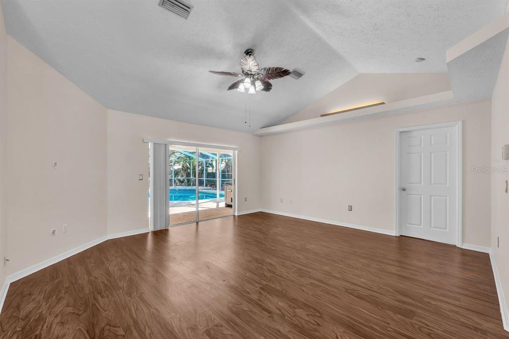 4008 EAGLES NEST DRIVE, VALRICO, FL — photo 5 of 30