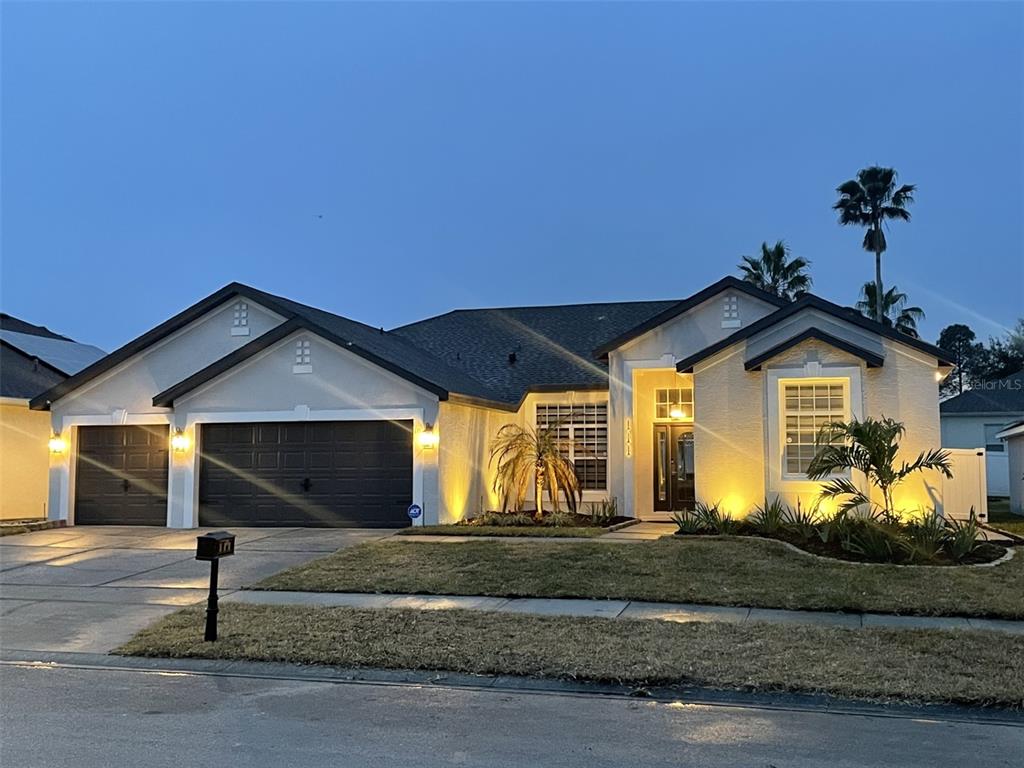 111 NOTTINGHAM WAY, DAVENPORT, FL — photo 2 of 30