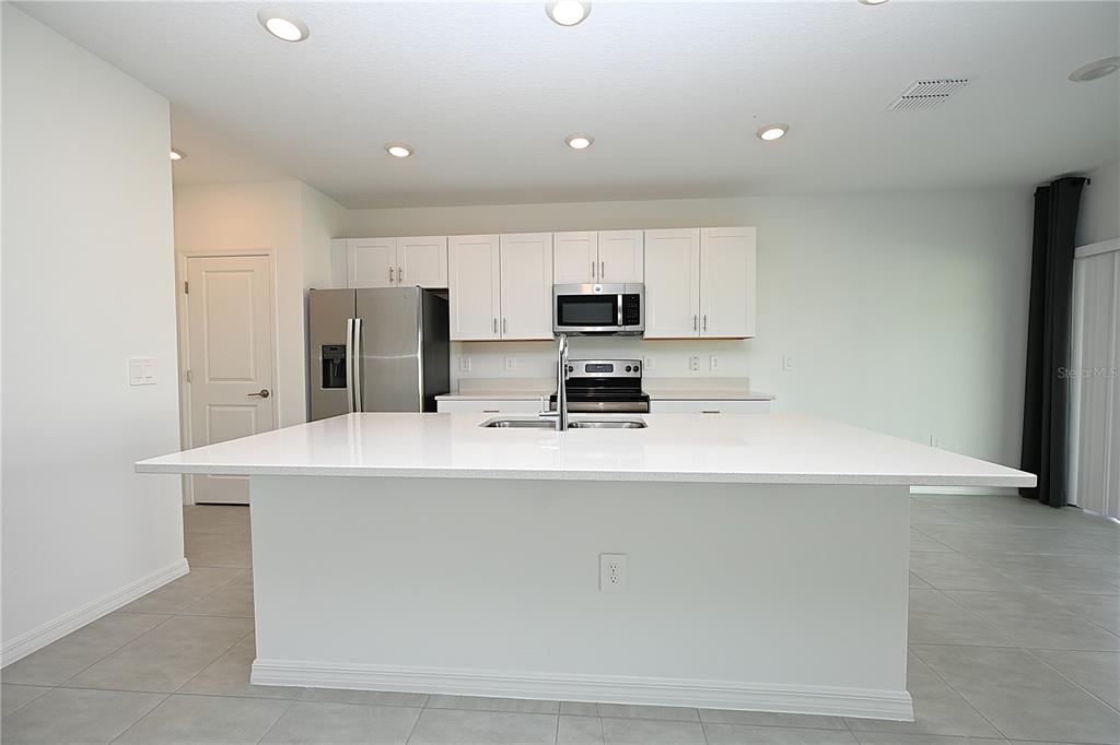 152 BRINSMEAD ROAD, HAINES CITY, FL — photo 4 of 53