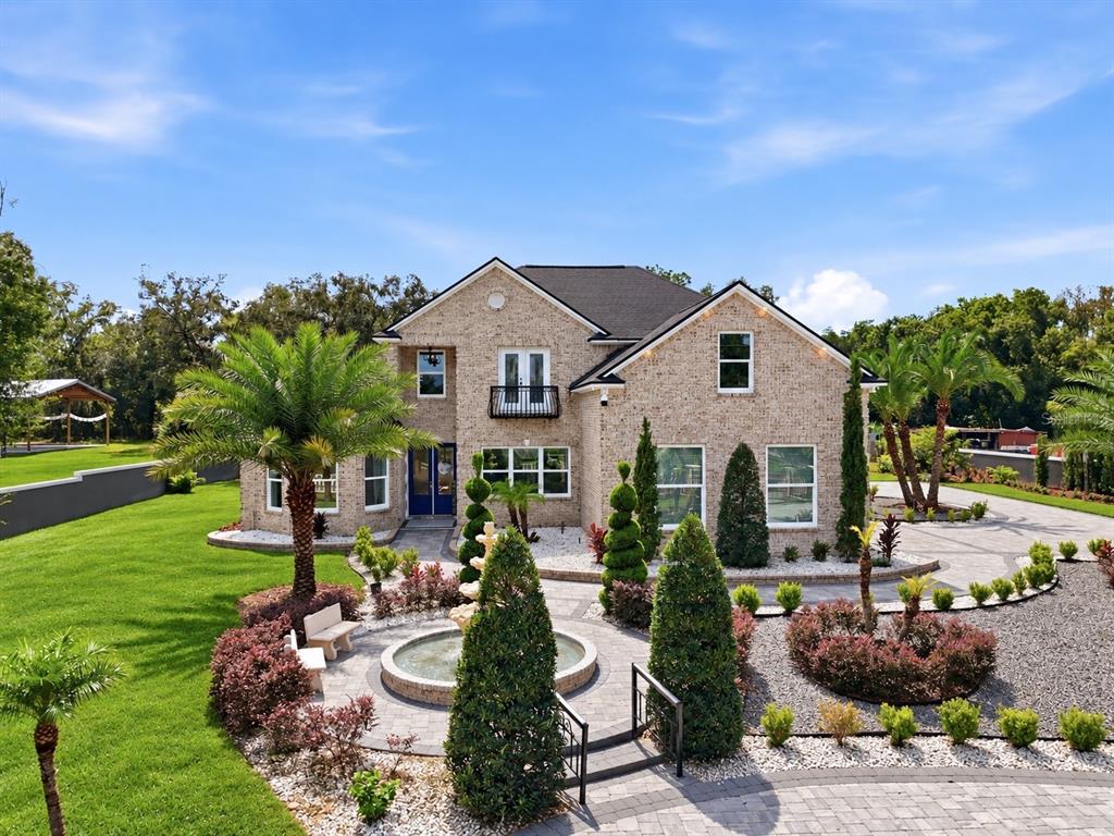 416 W SOCRUM LOOP ROAD, LAKELAND, FL — photo 2 of 58