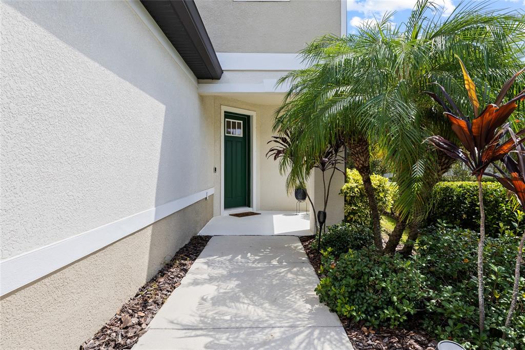 8519 ARABELLA LANE, SEMINOLE, FL — photo 3 of 30