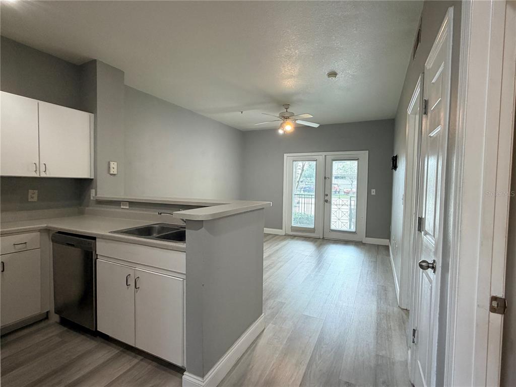 1910 E PALM AVENUE UNIT 8106, TAMPA, FL — photo 4 of 30