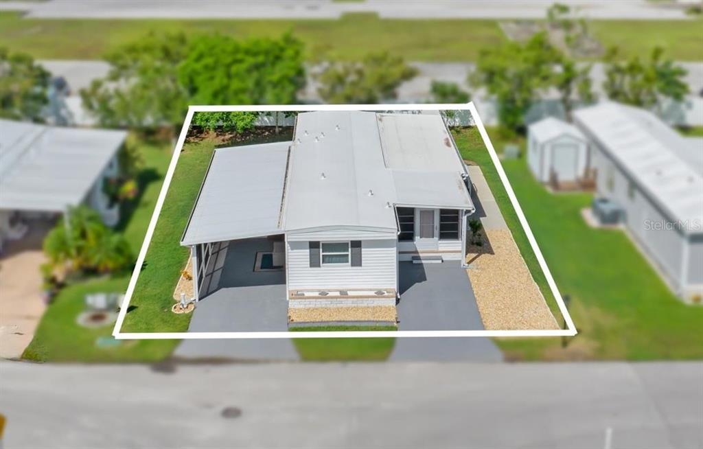 176 W MANATEE LOOP, PUNTA GORDA, FL — photo 2 of 30