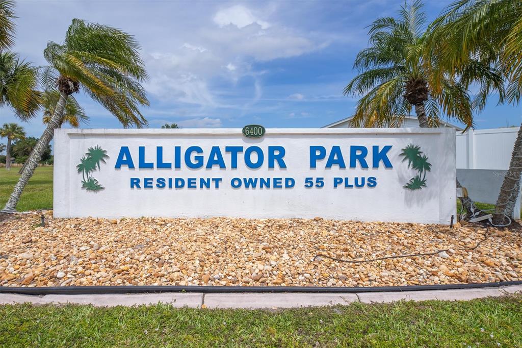 176 W MANATEE LOOP, PUNTA GORDA, FL — photo 3 of 30