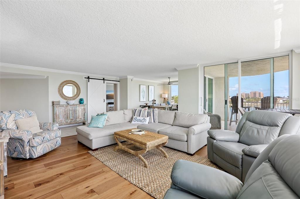 736 ISLAND WAY UNIT 406, CLEARWATER, FL — photo 3 of 30