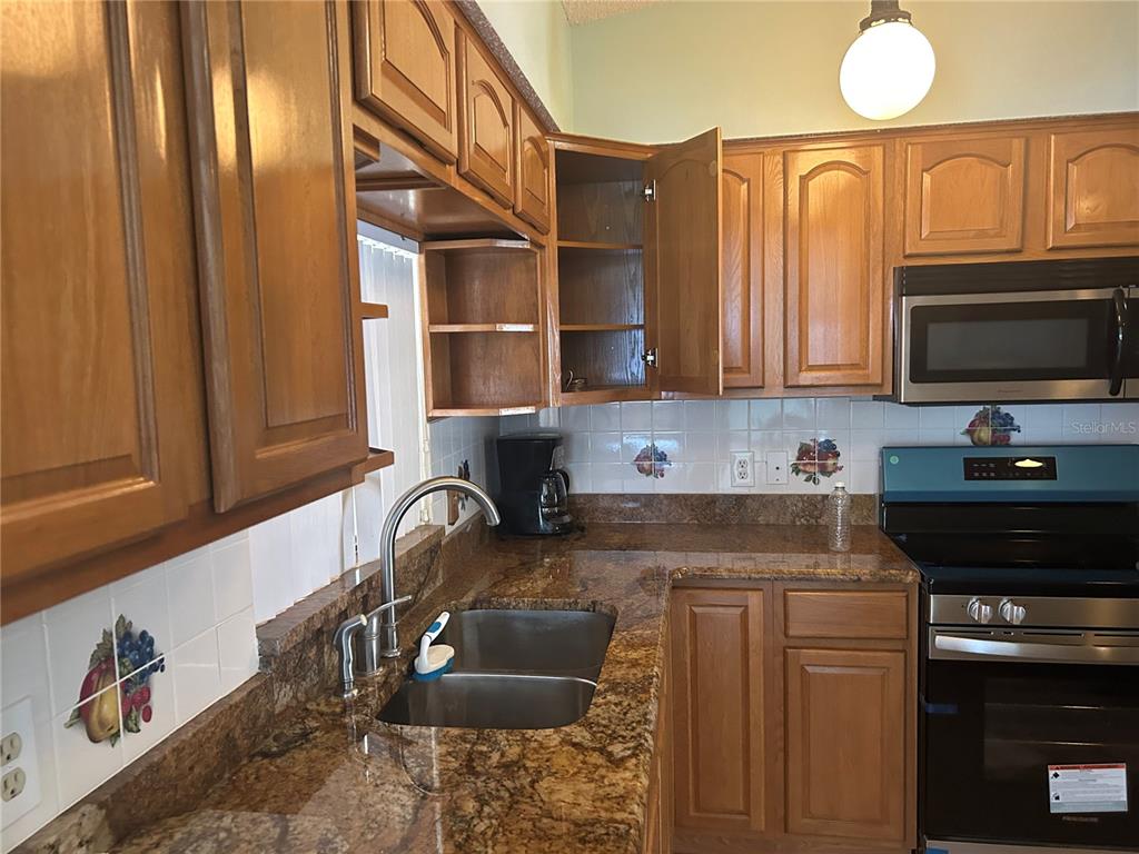 4163 RAMONA DRIVE, SPRING HILL, FL — photo 5 of 8
