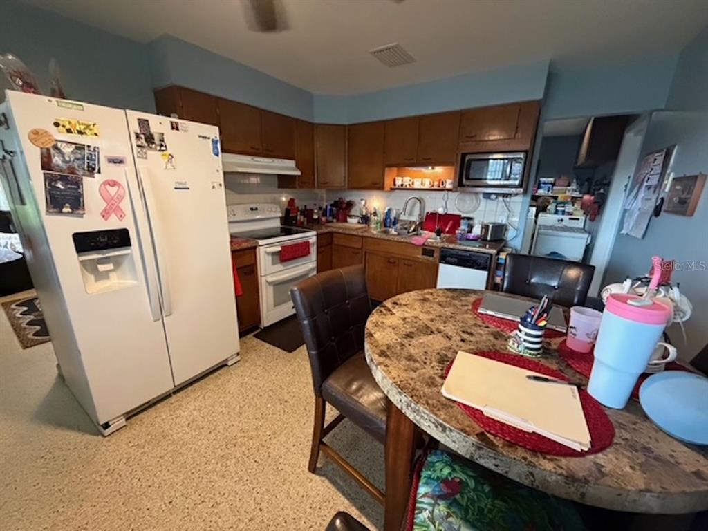 1455 QUINCE AVENUE, MERRITT ISLAND, FL — photo 5 of 30
