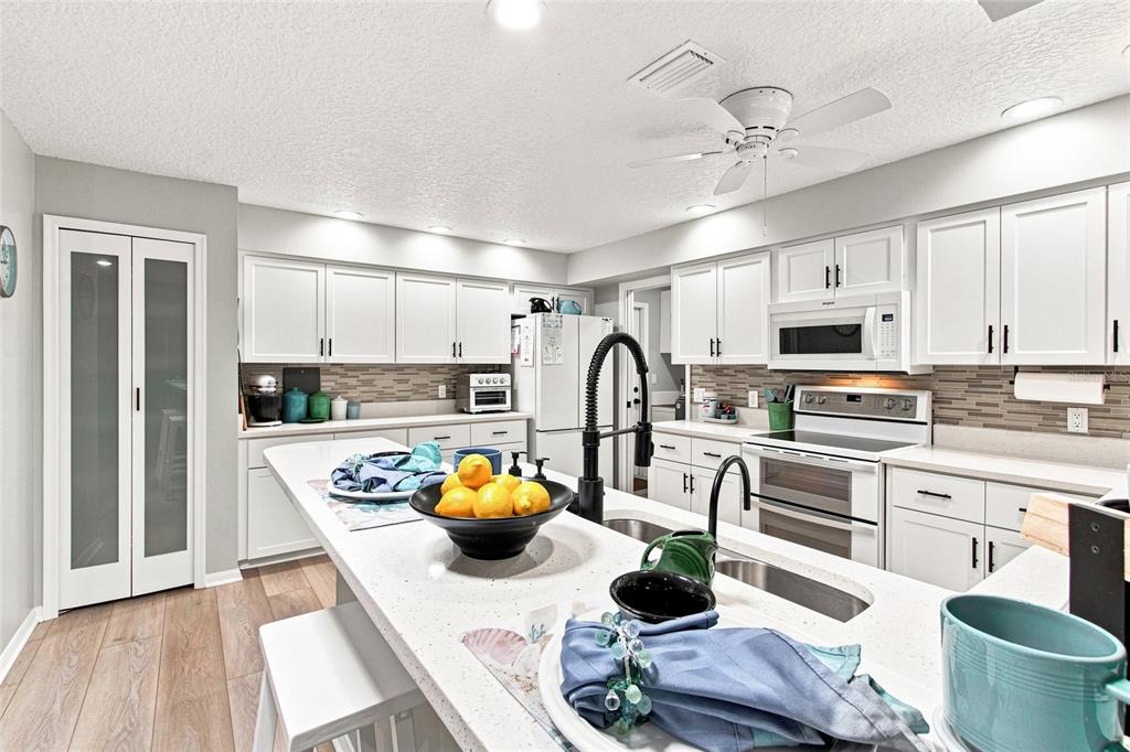 7300 CLEARMEADOW DRIVE, SPRING HILL, FL — photo 3 of 93