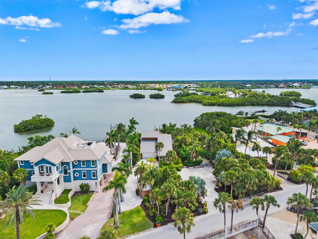 140 N CASEY KEY ROAD