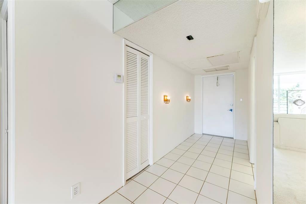 605 OAKS DRIVE UNIT 607, POMPANO BEACH, FL — photo 5 of 30