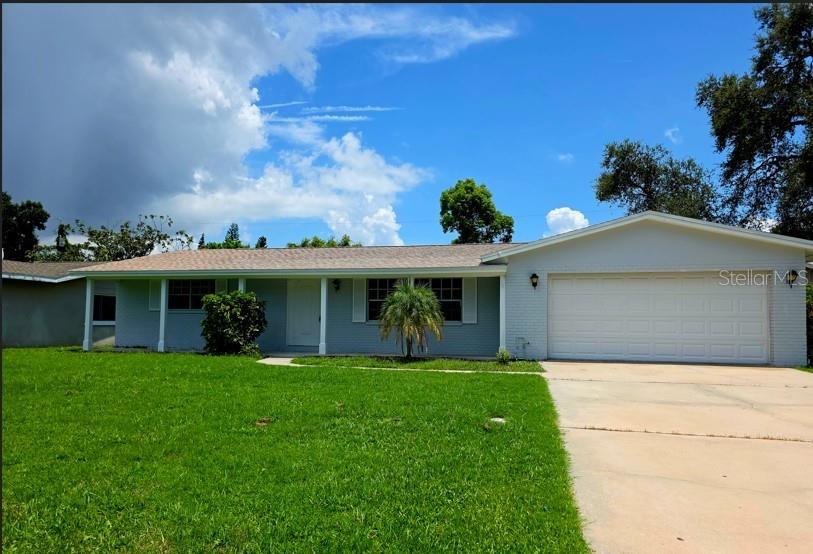 1049 FAY AVE