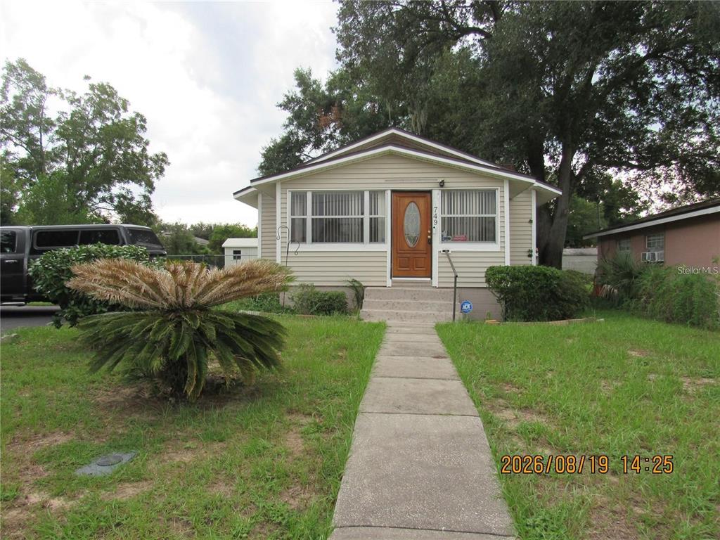 749 E MONTROSE STREET, CLERMONT, FL — photo 2 of 23