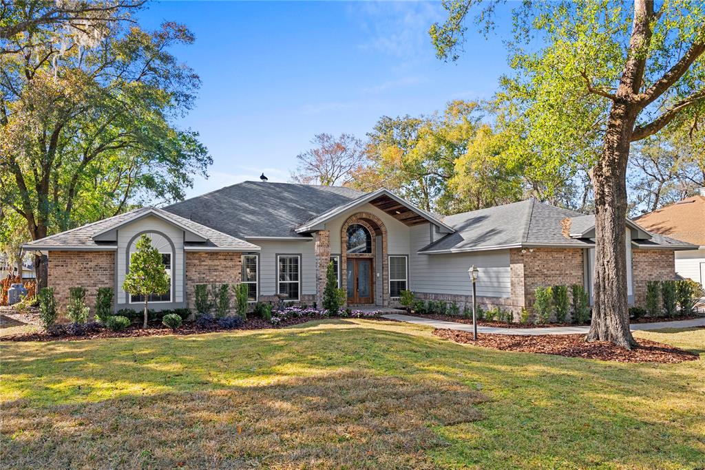 240 SHADY OAKS CIRCLE