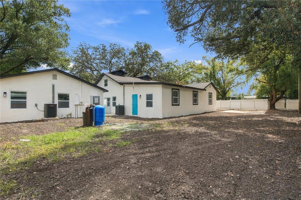 812 E ORANGE AVENUE S, TAMPA, FL — photo 4 of 30