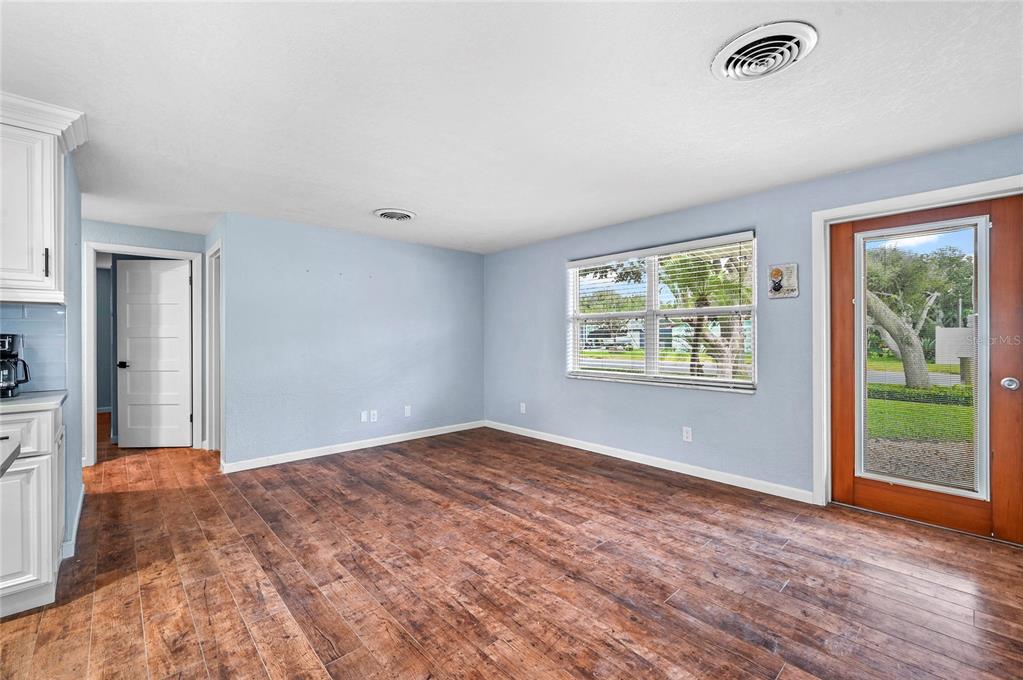 511 EVERGREEN STREET, NEW SMYRNA BEACH, FL — photo 2 of 27