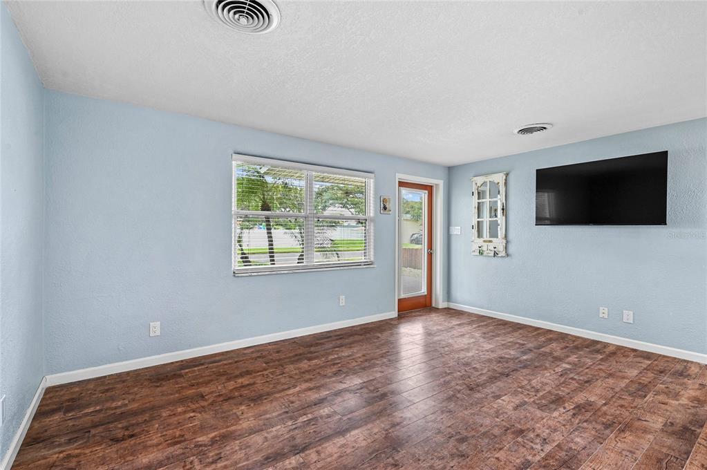 511 EVERGREEN STREET, NEW SMYRNA BEACH, FL — photo 4 of 27