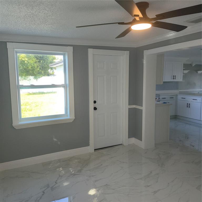 10131 OLD ORCHARD LANE, PORT RICHEY, FL — photo 4 of 17