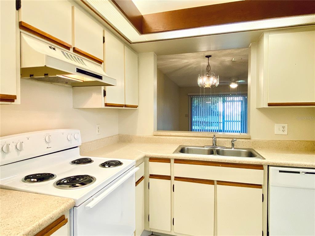 2906 S SEMORAN BOULEVARD UNIT A3, ORLANDO, FL — photo 5 of 18